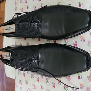 Men dress shoes